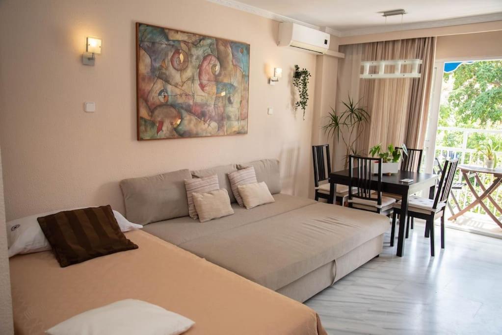 Piso Con Jardin Apartment มาลากา ภายนอก รูปภาพ