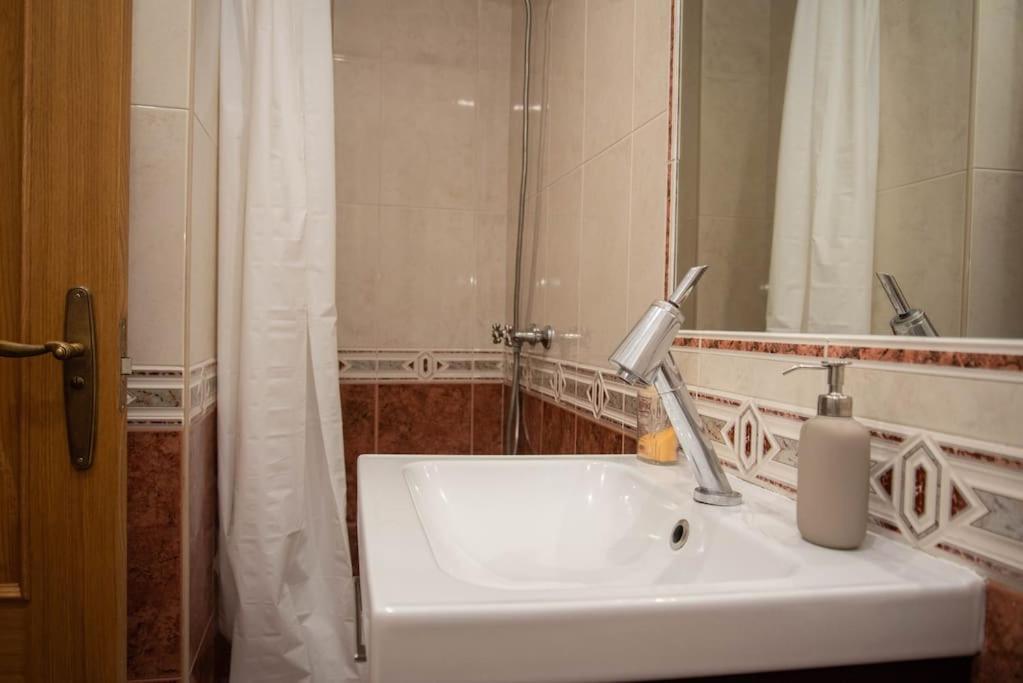 Piso Con Jardin Apartment มาลากา ภายนอก รูปภาพ