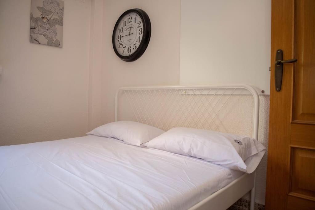 Piso Con Jardin Apartment มาลากา ภายนอก รูปภาพ