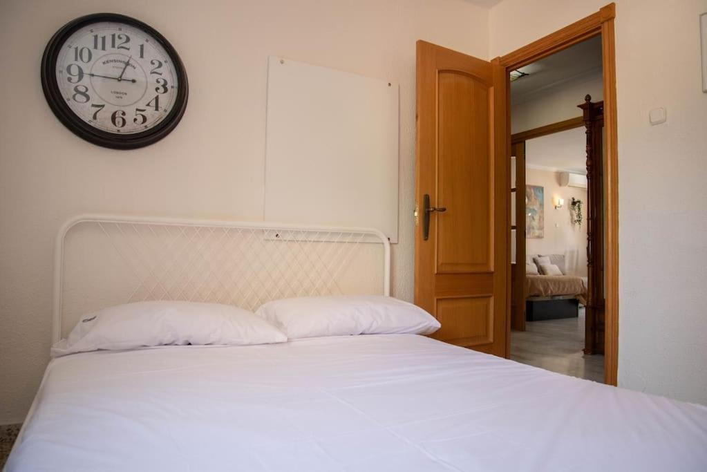 Piso Con Jardin Apartment มาลากา ภายนอก รูปภาพ